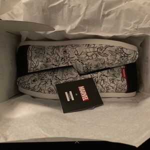 NWT Women’s Toms - Marvel Concept Art